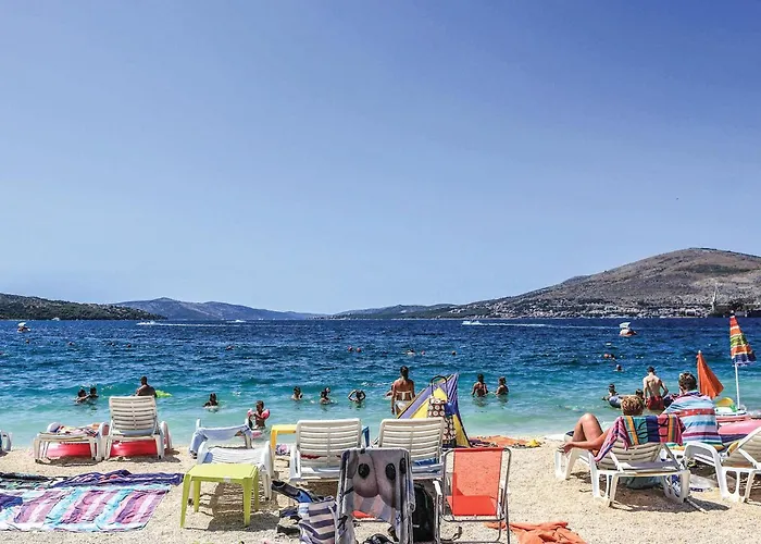 Appartement Awesome In Okrug Gornji Trogir