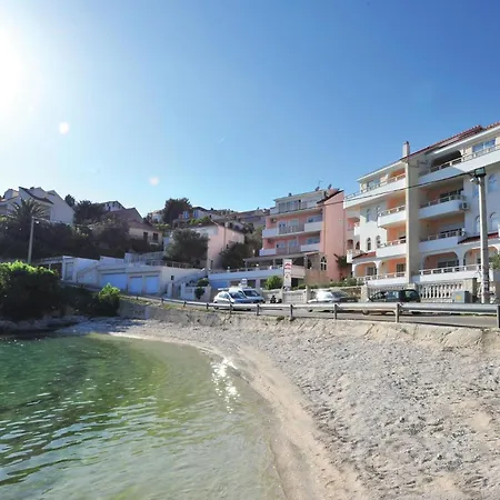 Apartamento Awesome In Okrug Gornji *